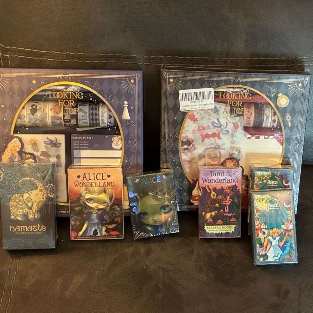 Alice in Wonderland Tarot Card Set